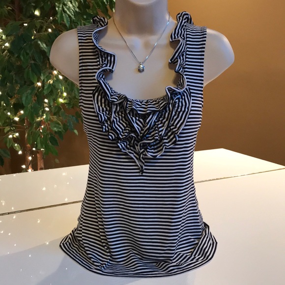White House Black Market Tops - 🖤WHITE HOUSE BLACK MARKET STRIPED TOP W/ RUFFLES